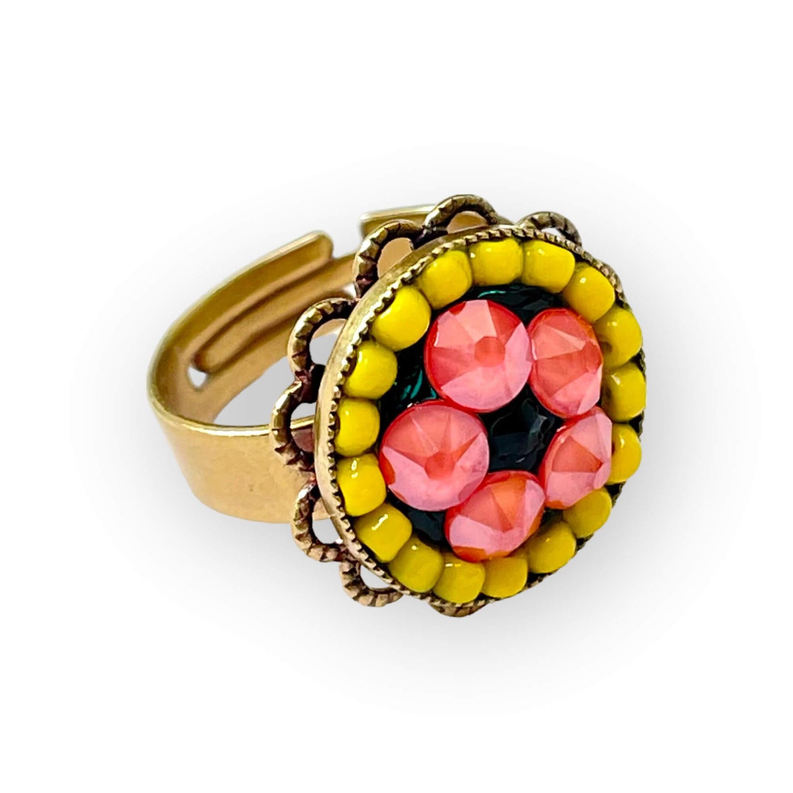 Cocktail Ring in Coral and Green Crystals and Yellow Beads - Vita Isola