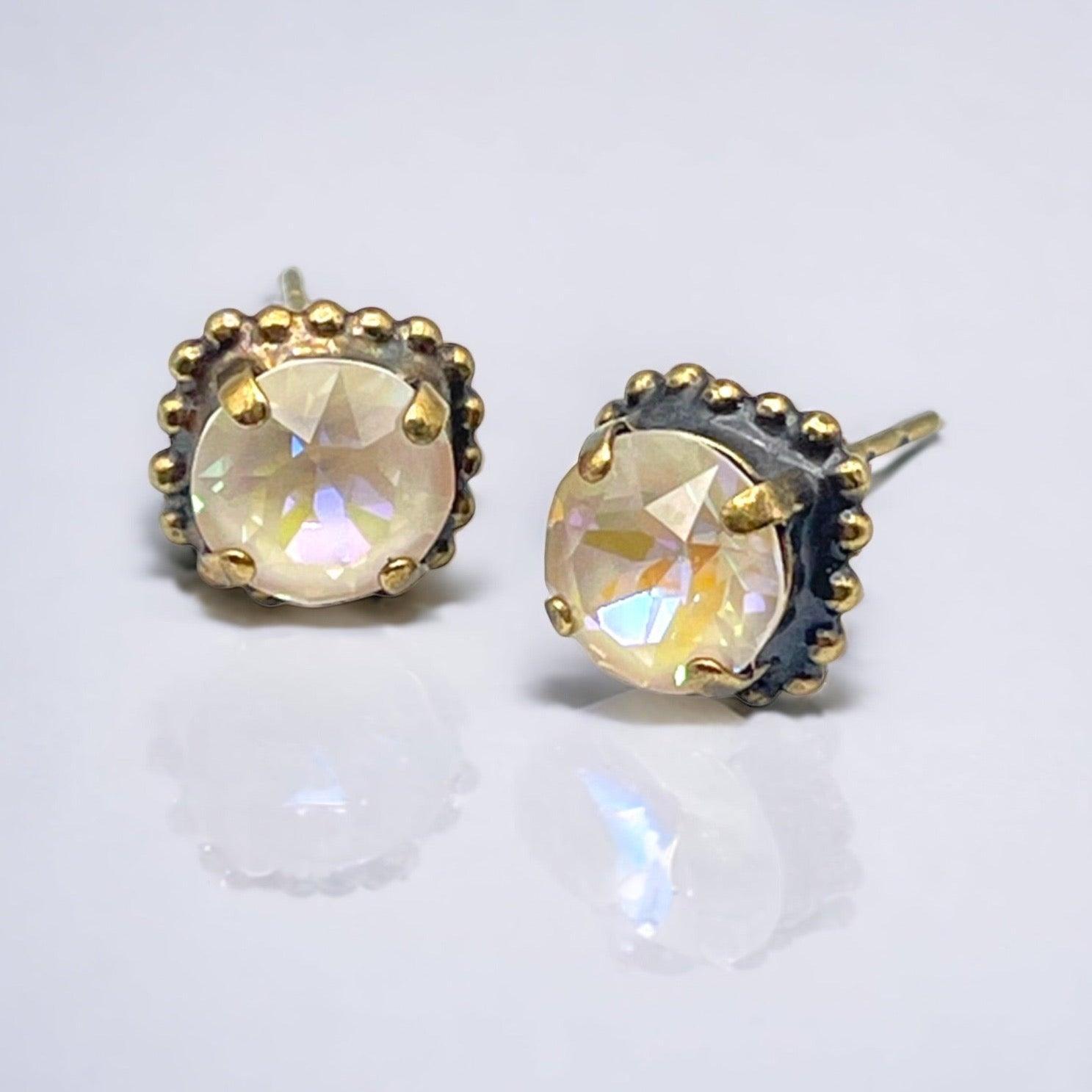 White Glass Stone Earrings - Vita Isola