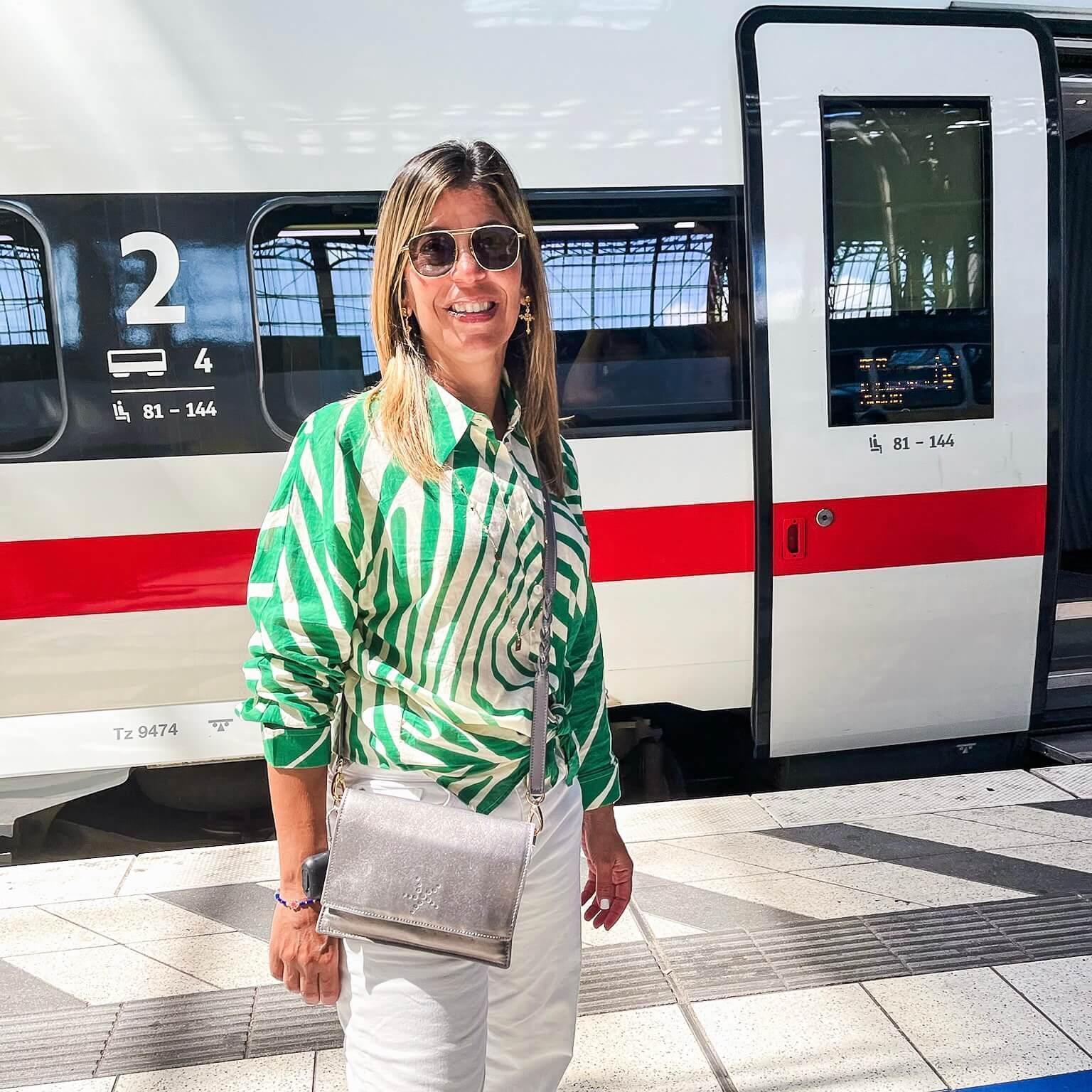 TriVersa Luxe - Passport Leather Trio: Passport Holder, Wallet, & Crossbody Clutch - Silver