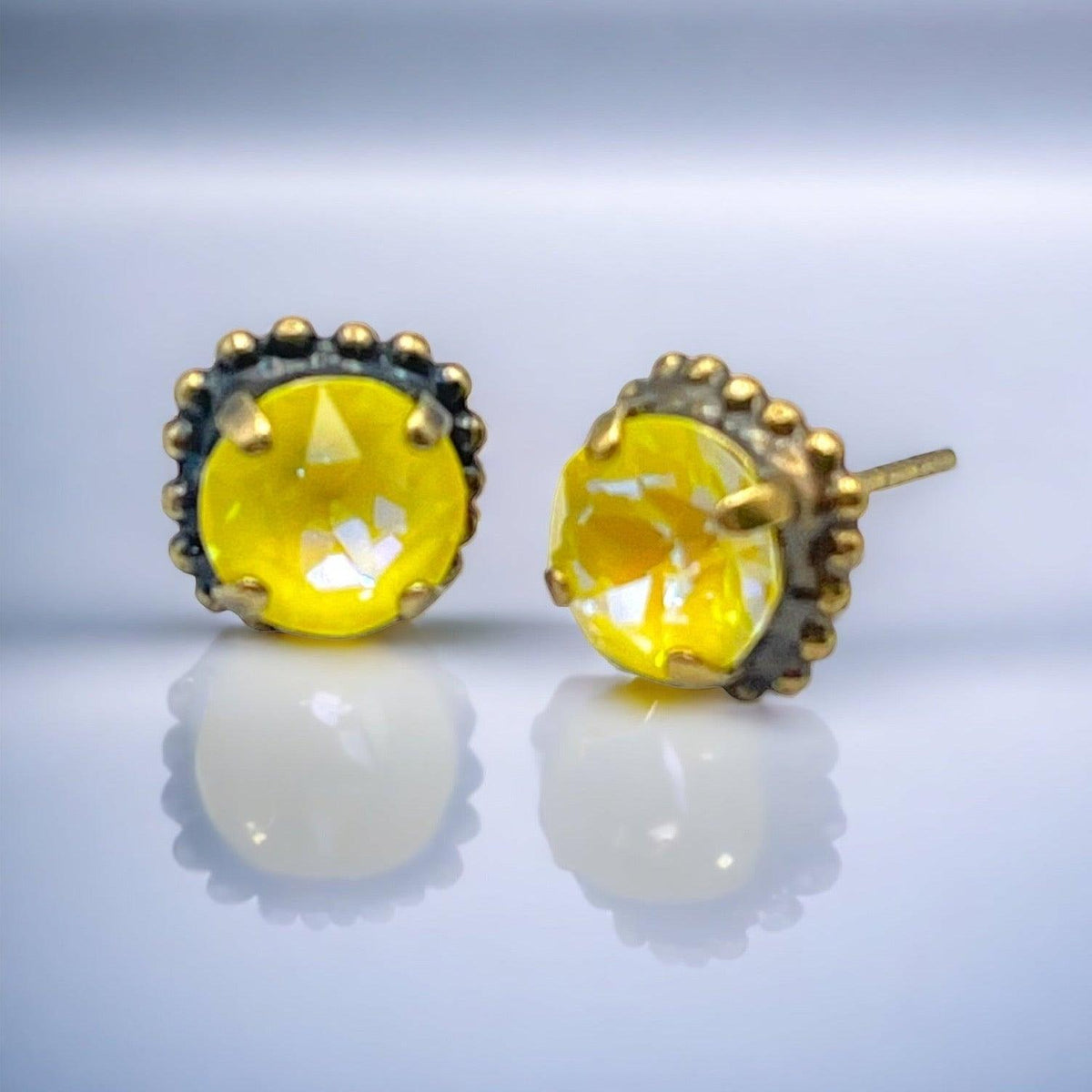 Yellow Glass Stud Earrings - Vita Isola
