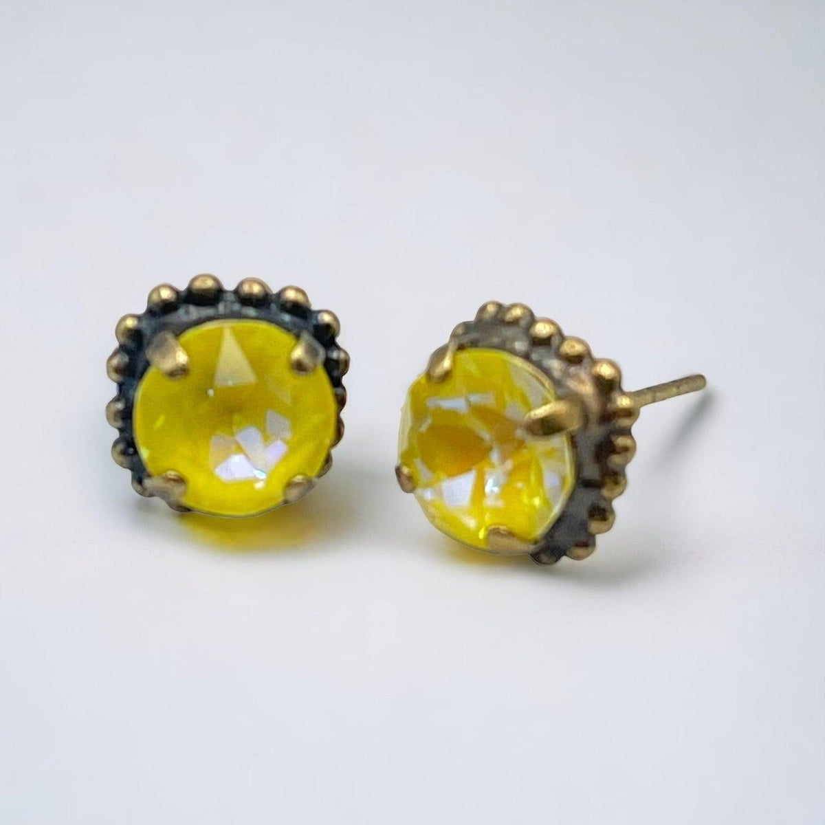 Yellow Glass Stud Earrings - Vita Isola