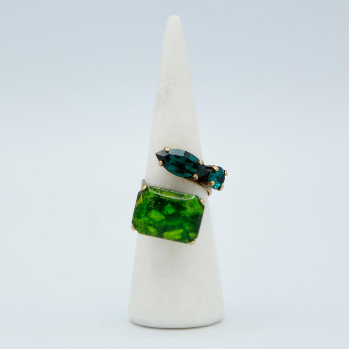 Green Nature Ring with Swarovski Stones - Vita Isola