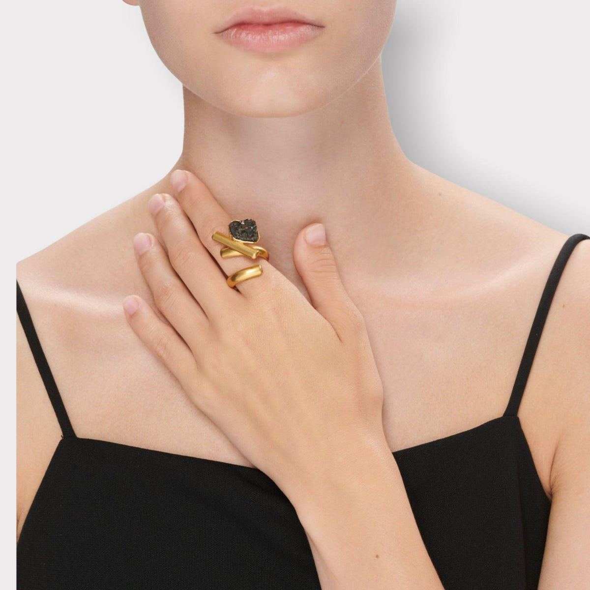 K.V. Meteor Ring Gold Plated with Black Agate - Vita Isola