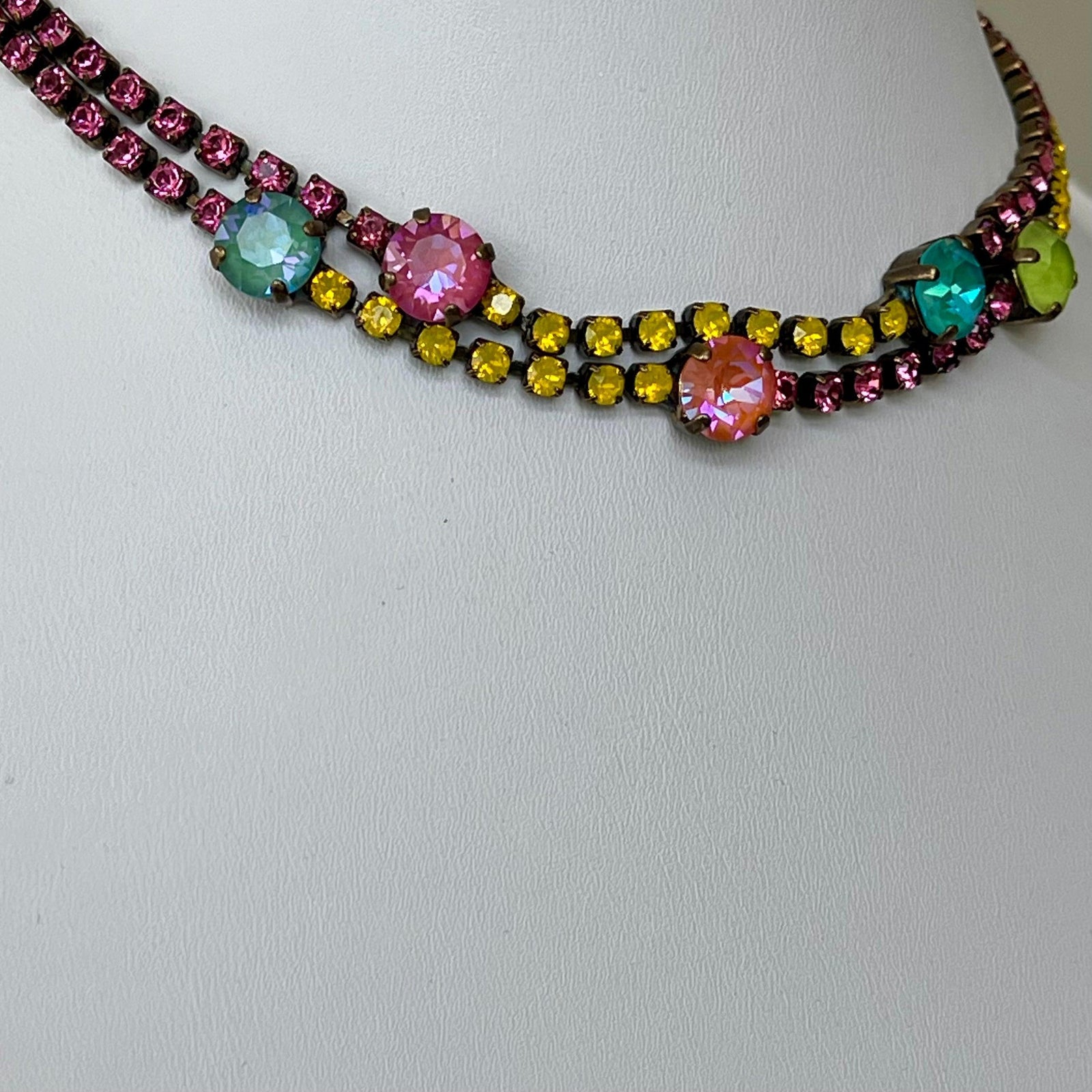 Pink, Yellow, Green & Blue Glass Stones Choker - Vita Isola