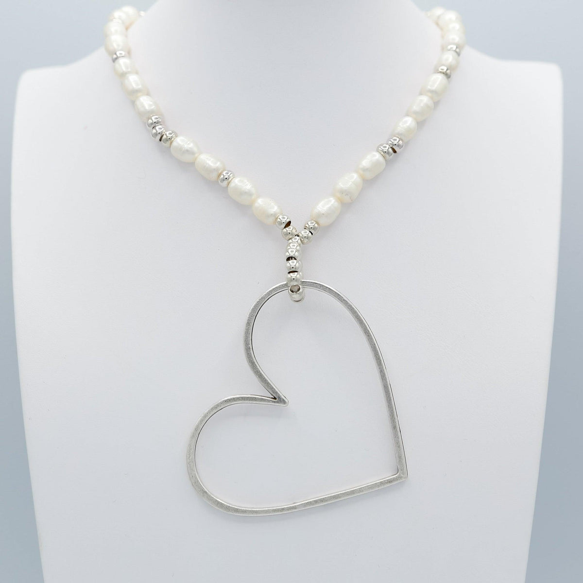 Silver Heart Freshwater Short Necklace - Vita Isola